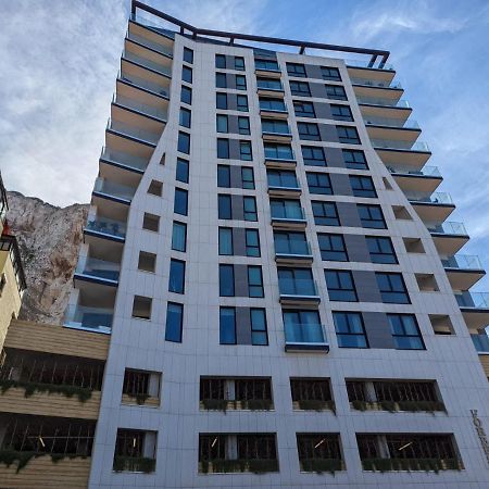 Modern Apartment With Spa And Pool Gibraltar Eksteriør bilde