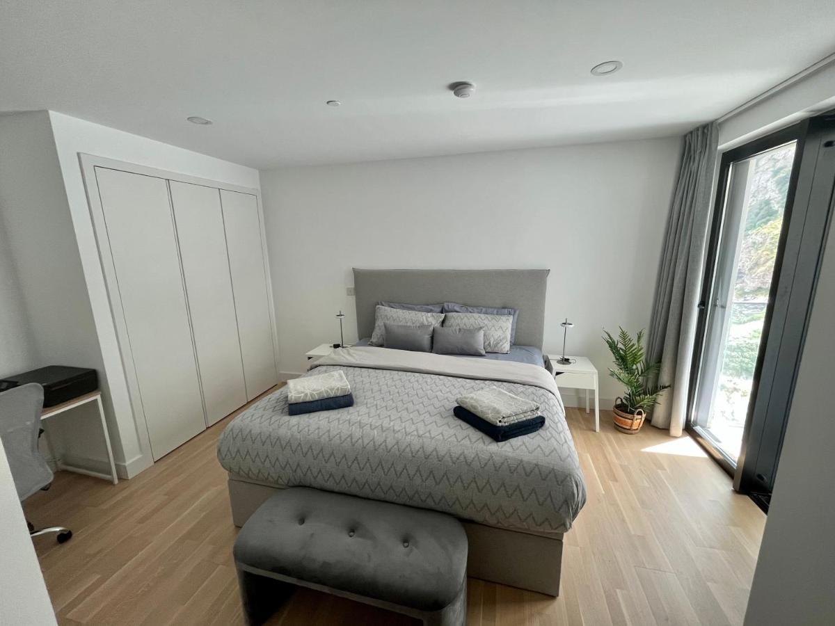Modern Apartment With Spa And Pool Gibraltar Eksteriør bilde